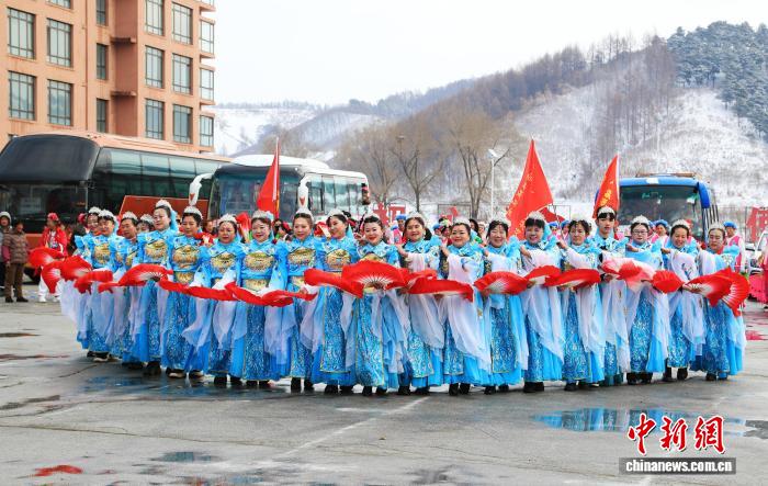 抚顺“村舞”闹春 农文旅融合焕新