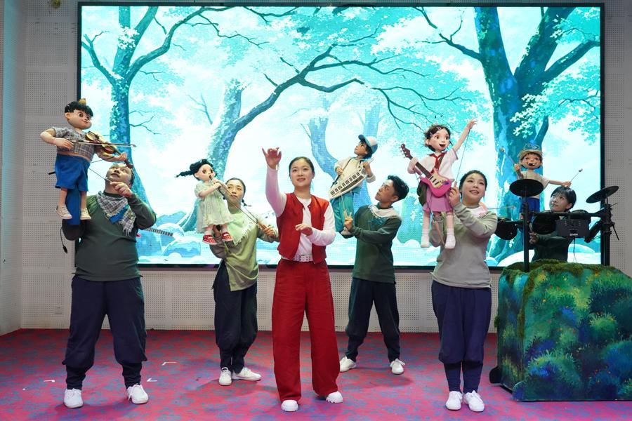 覆盖受众超10万人次！这个上海剧团在新疆喀什开启第三季“大项目”